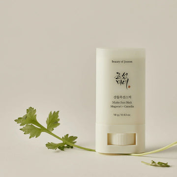 Matte Sun Stick Mugwort + Camellia SPF50+ PA++++